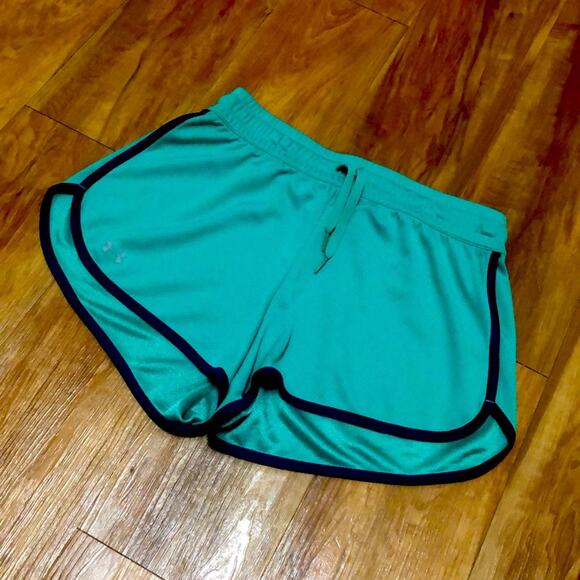 Under Armour Green Semi-Fitted Shorts - Picture 1 of 9